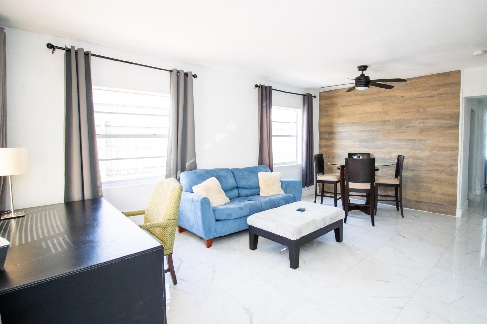 Shared Home - Close To The Beach Riviera Beach Exterior foto
